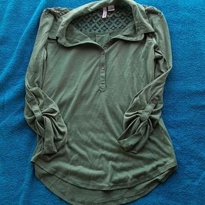 3/$10 sale: Sheer Green Top